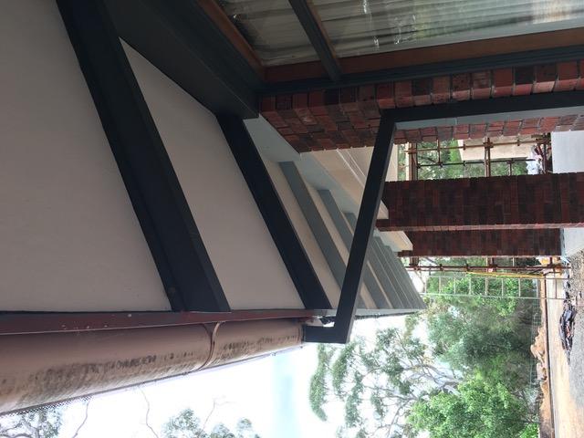Eaves 2